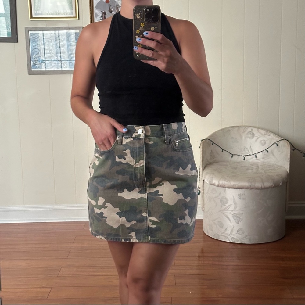 Gap Mini Skirt